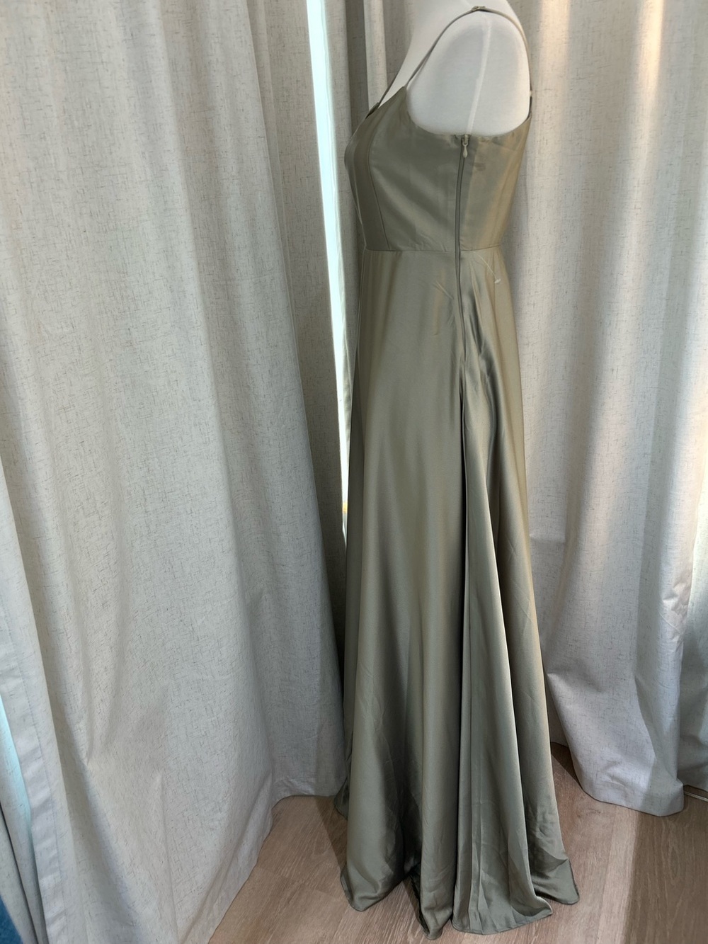 Show Me Your MuMu Faith Maxi Dress Moss Green Luxe Satin XS Elegant Wedding Gala - Picture 9 of 13